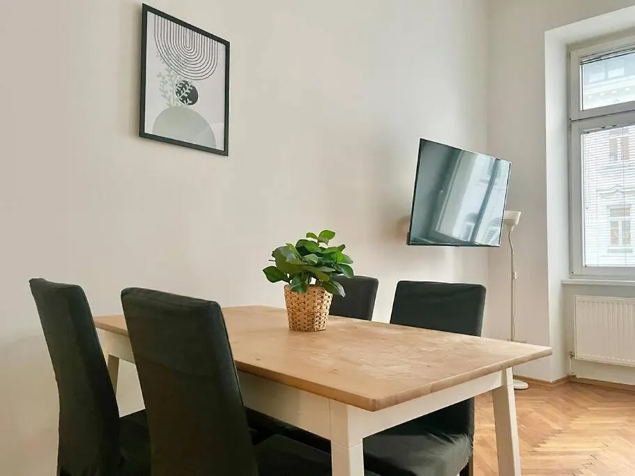 Stylish Flat With 2 Double Beds For 4 People 15A Apartment Vienna 0*,  Austria